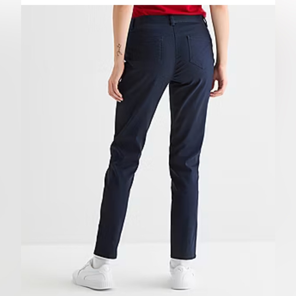 IZOD Womens Juniors Skinny Flat Front Pant in su navy size 0 - Picture 2 of 5